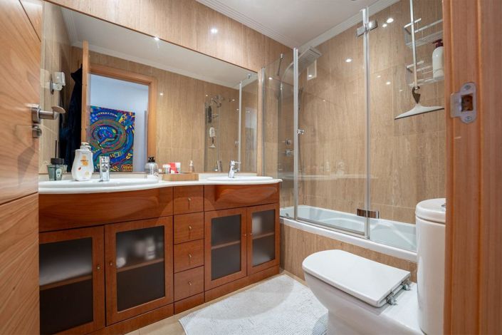 Image No.15-2 Bed Apartment for sale