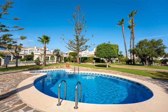 Image No.23-Villa de 2 chambres à vendre à Torrevieja