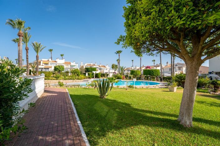 Image No.8-Villa de 2 chambres à vendre à Torrevieja