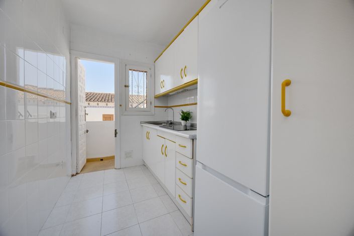 Image No.9-2 Bed Bungalow for sale