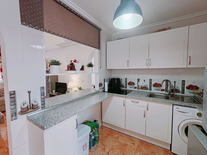Image No.20-2 Bed Bungalow for sale