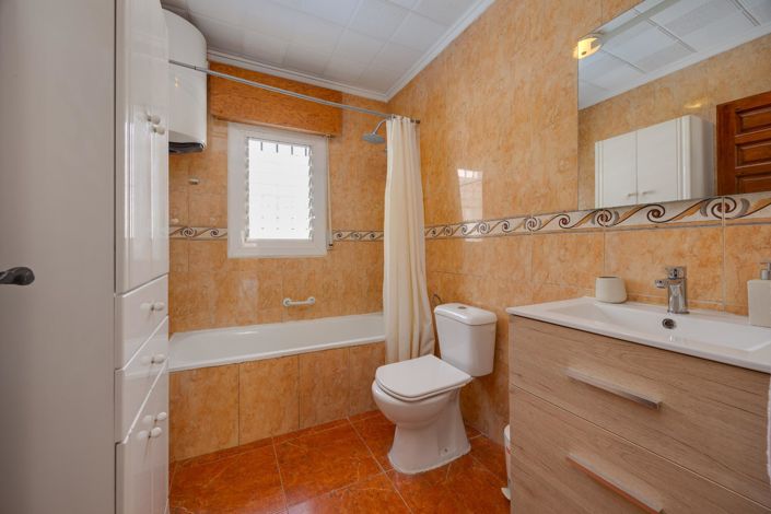 Image No.34-Villa de 4 chambres à vendre à Torrevieja