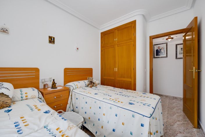 Image No.14-3 Bed Apartment for sale