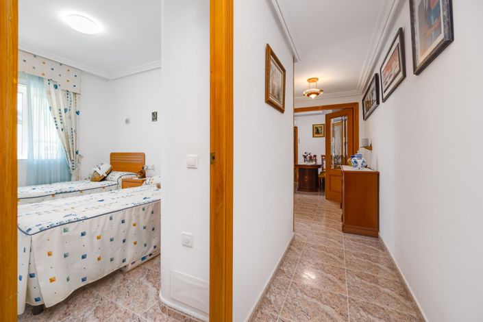 Image No.15-3 Bed Apartment for sale