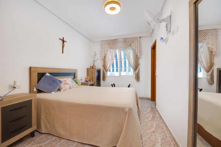 Image No.19-3 Bed Apartment for sale