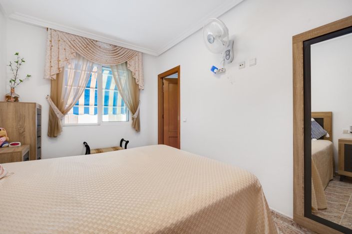 Image No.20-3 Bed Apartment for sale