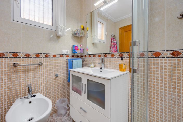 Image No.23-3 Bed Apartment for sale