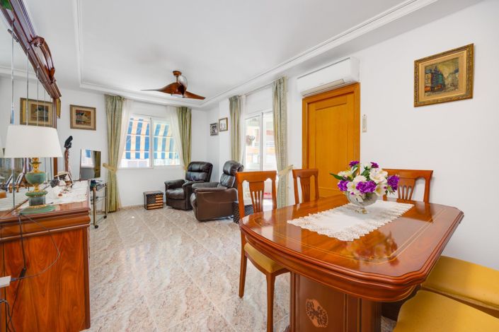 Image No.25-3 Bed Apartment for sale