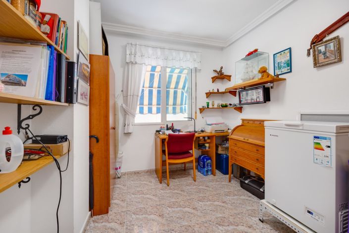Image No.33-3 Bed Apartment for sale
