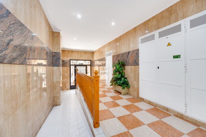 Image No.5-3 Bed Apartment for sale