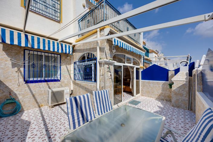 Image No.2-Bungalow de 3 chambres à vendre à Torrevieja