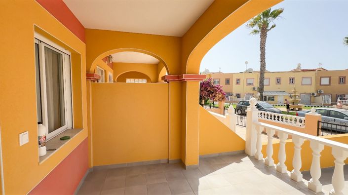 Image No.2-Maison de ville de 2 chambres à vendre à Orihuela Costa