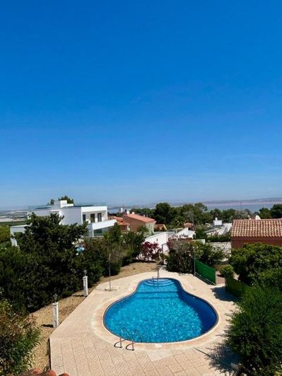 Image No.3-Villa de 3 chambres à vendre à Torrevieja