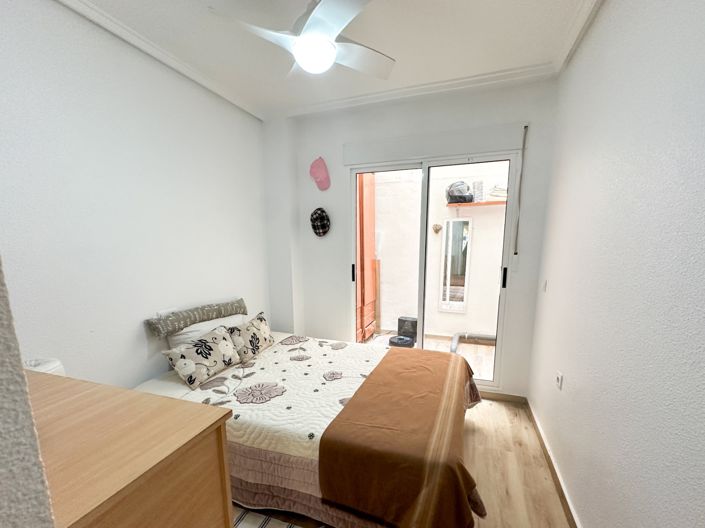 Image No.19-Appartement de 2 chambres à vendre à Torrevieja