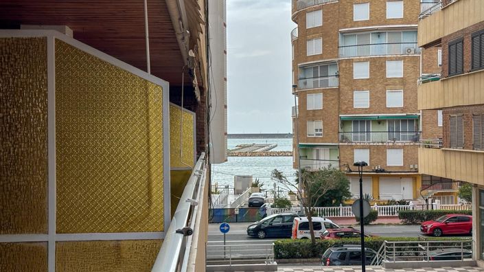 Image No.2-Appartement de 2 chambres à vendre à Torrevieja