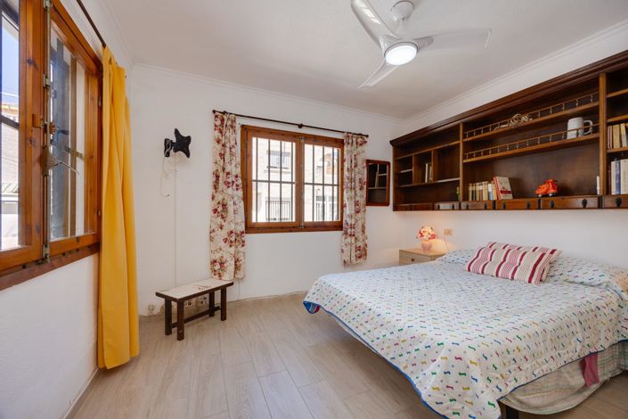 Image No.6-Villa de 2 chambres à vendre à Torrevieja