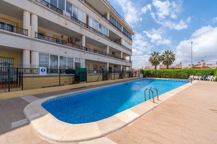 Image No.28-2 Bed Apartment for sale