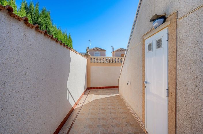 Image No.15-2 Bed Bungalow for sale