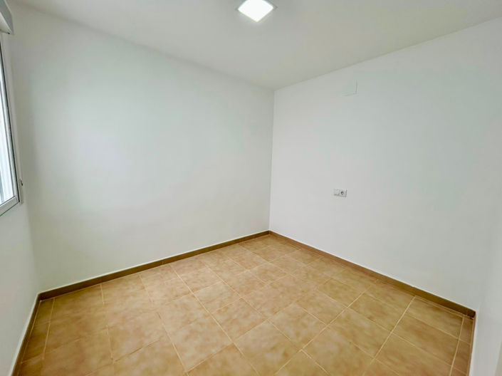 Image No.21-2 Bed Bungalow for sale