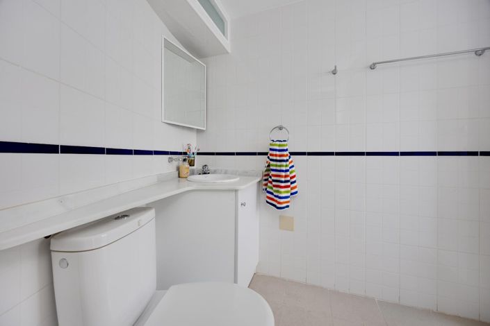 Image No.25-2 Bed Apartment for sale