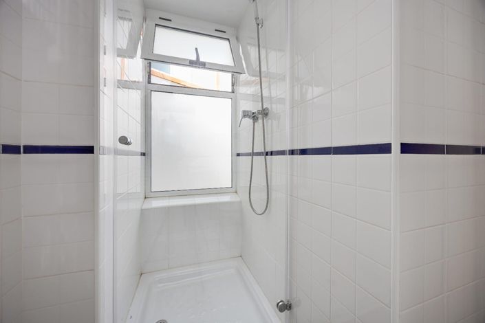 Image No.26-2 Bed Apartment for sale