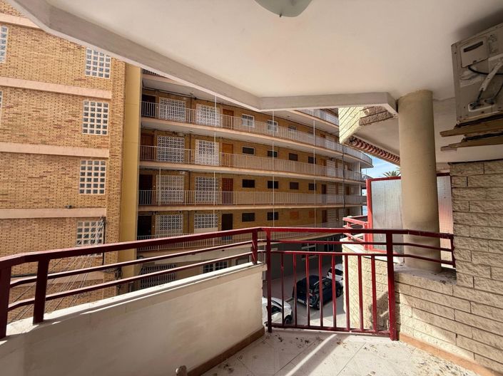 Image No.25-3 Bed Apartment for sale