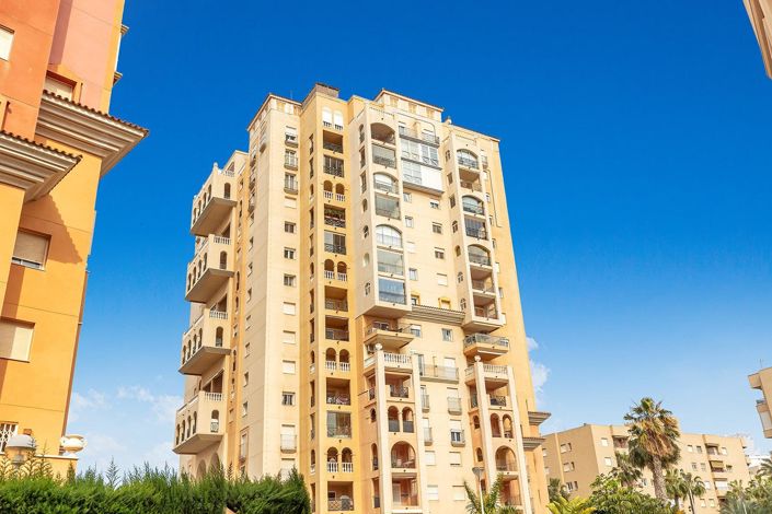 Image No.32-2 Bed Apartment for sale