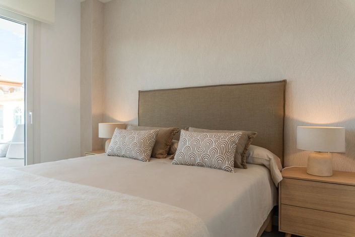 Image No.33-2 Bed Apartment for sale