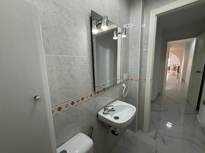 Image No.12-3 Bed Apartment for sale