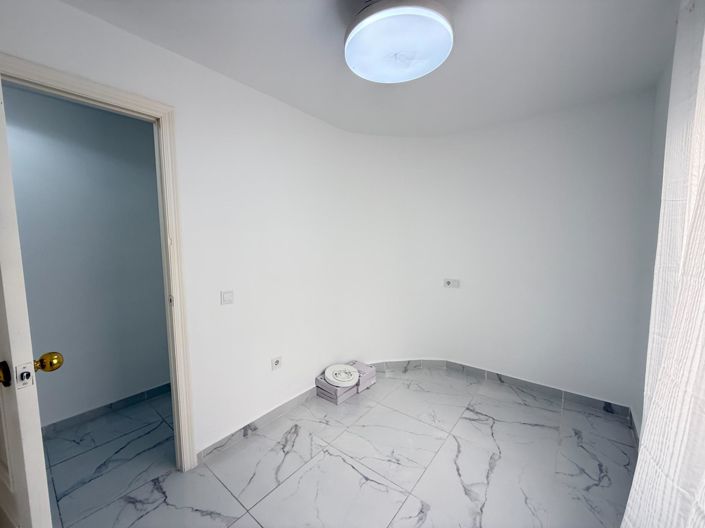 Image No.13-3 Bed Apartment for sale