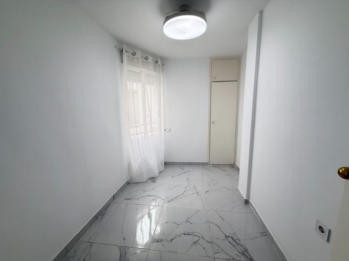 Image No.15-3 Bed Apartment for sale