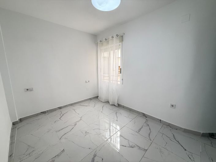 Image No.7-3 Bed Apartment for sale