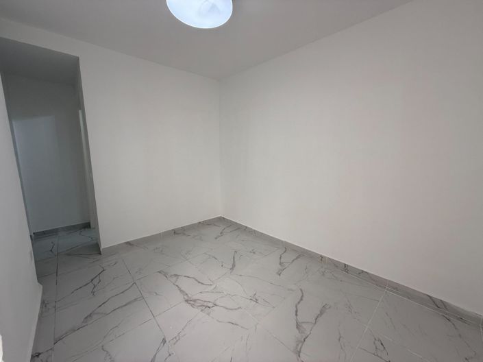 Image No.8-3 Bed Apartment for sale