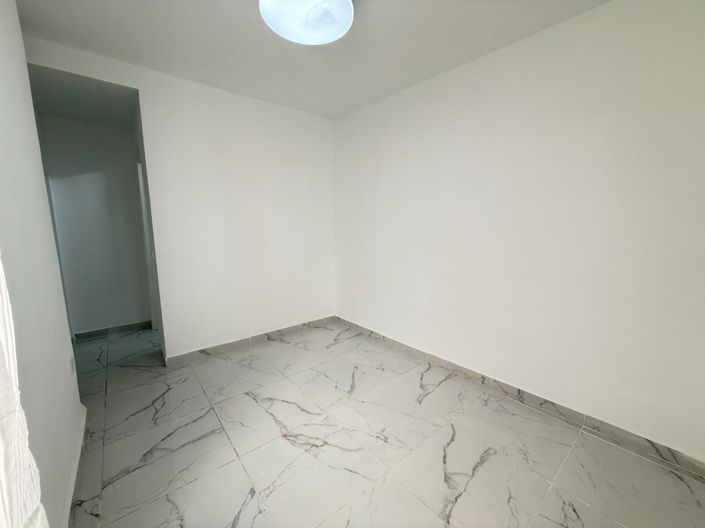 Image No.9-3 Bed Apartment for sale