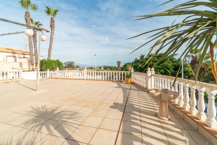 Image No.32-Villa de 4 chambres à vendre à Torrevieja