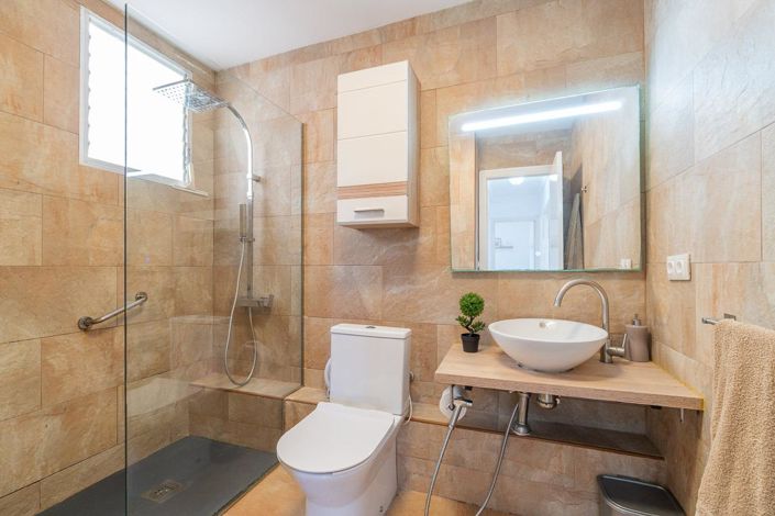 Image No.21-2 Bed Apartment for sale