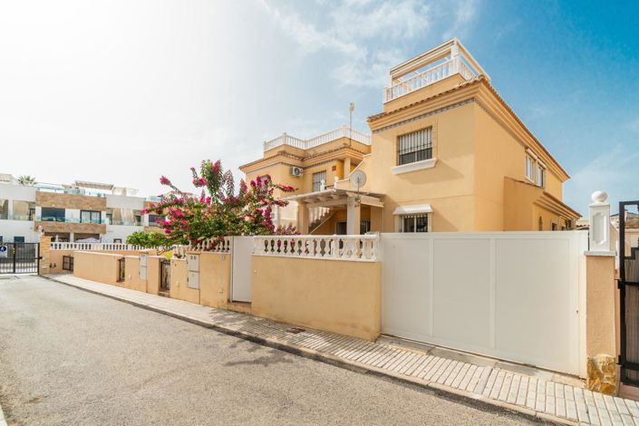Image No.23-2 Bed Apartment for sale