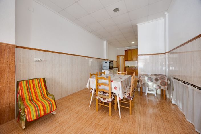 Image No.10-3 Bed Apartment for sale