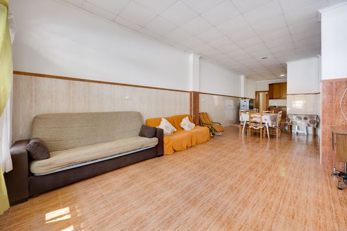 Image No.12-3 Bed Apartment for sale