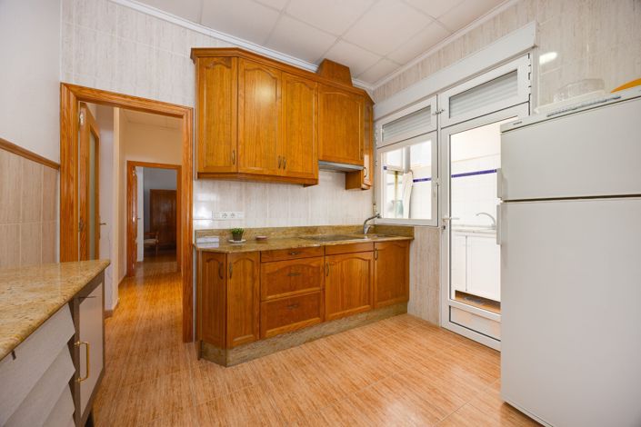 Image No.14-3 Bed Apartment for sale