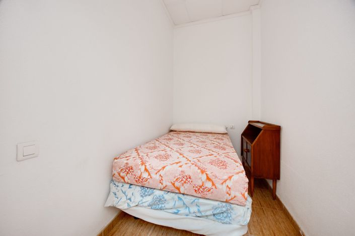 Image No.25-3 Bed Apartment for sale