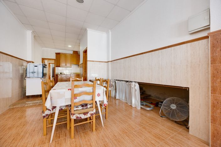 Image No.8-3 Bed Apartment for sale