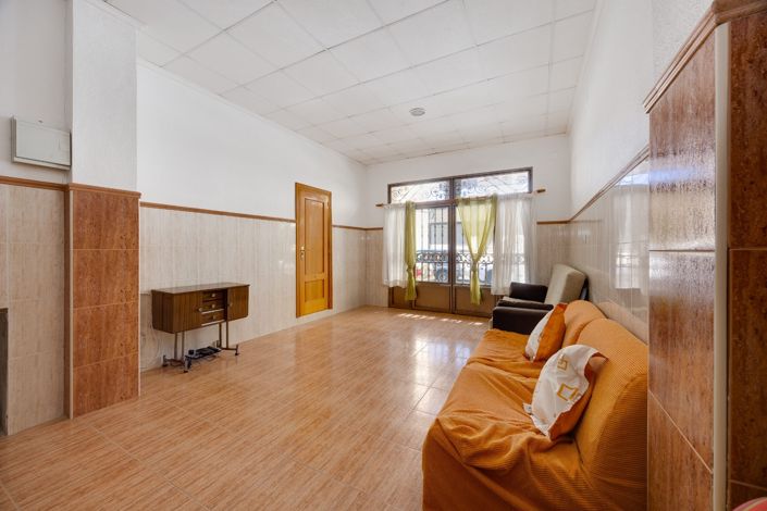 Image No.9-3 Bed Apartment for sale