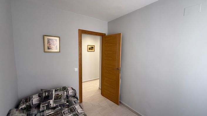 Image No.18-3 Bed Apartment for sale