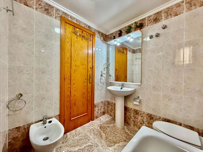 Image No.22-Appartement de 2 chambres à vendre à Torrevieja
