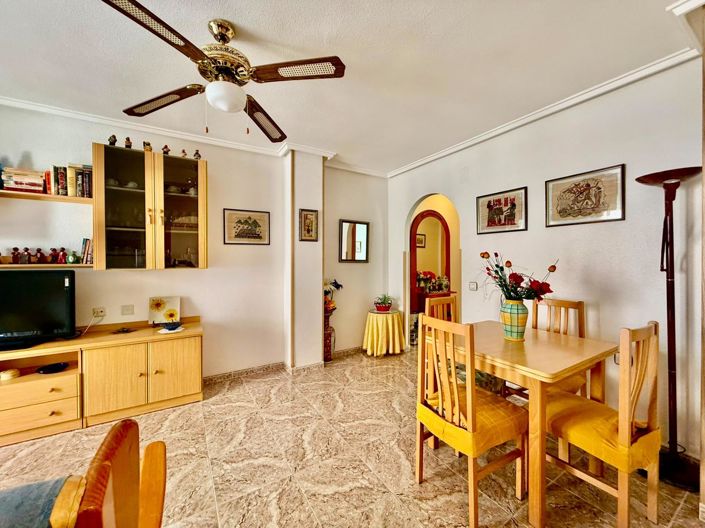 Image No.4-Appartement de 2 chambres à vendre à Torrevieja
