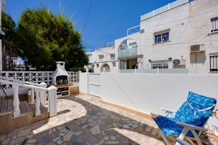 Image No.10-Villa de 2 chambres à vendre à Torrevieja