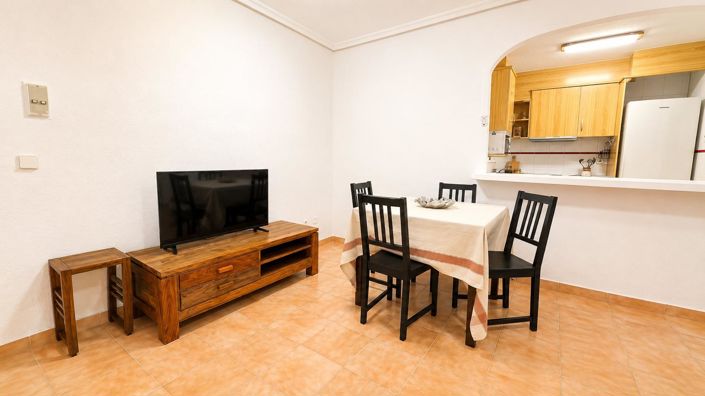 Image No.2-Appartement de 2 chambres à vendre à Torrevieja