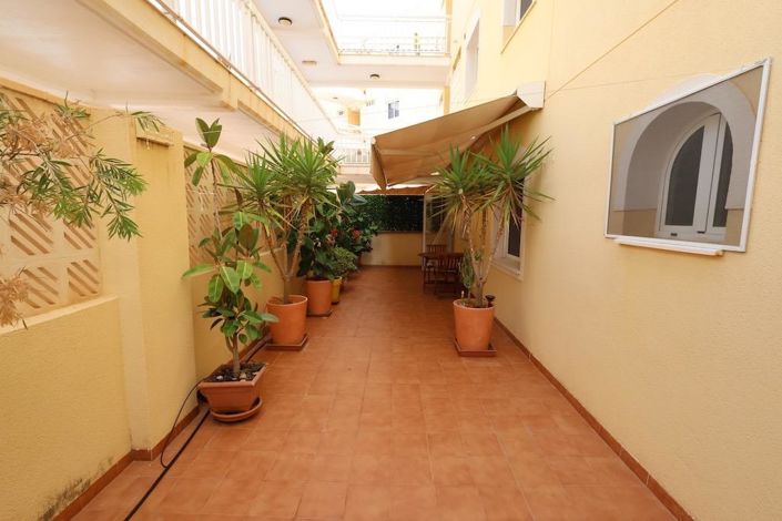 Image No.23-3 Bed Apartment for sale