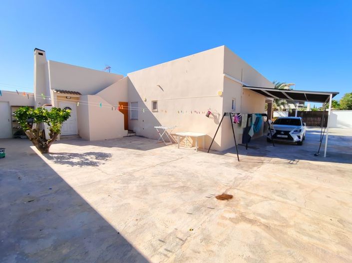 Image No.13-3 Bed Villa for sale